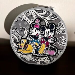 Disney Mickey and Minnie Mouse Vera Bradley Cosmetic Bag: NWT